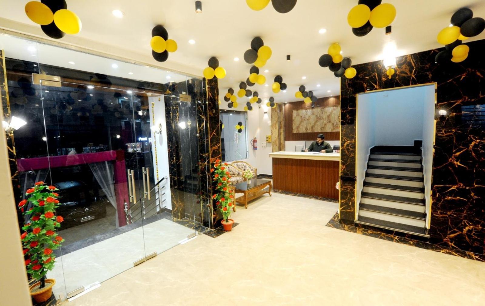 Golden Inn Αλλαχαμπάντ Εξωτερικό φωτογραφία